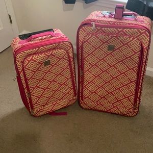 New directions luggage set